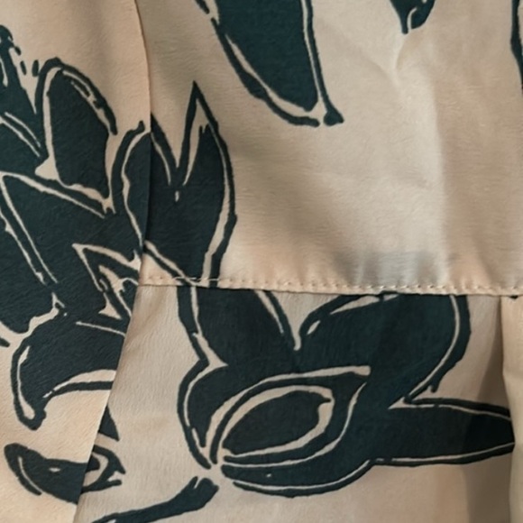 Fun 2 Fun stitchfix Beige and Dark Green Floral Blouse - Picture 7 of 11